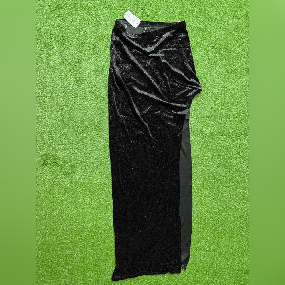 Windsor Shimmering Black Skirt